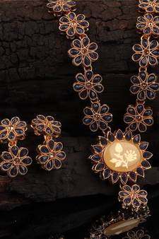 Black Gold plated Stone Studded  Necklace Set