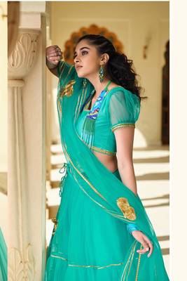 Green embroidered net semi stitched lehenga 4
