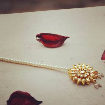 Flower Kundan Maangtikka 1
