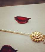 Flower Kundan Maangtikka