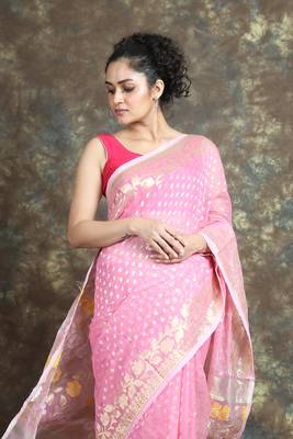 Baby Pink Jamdani Saree With All Over Golden Butta Without Blouse 2