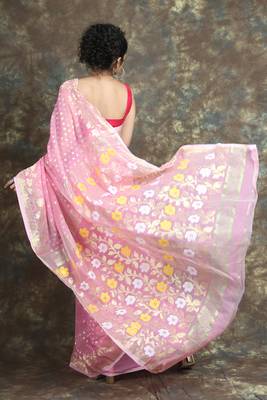 Baby Pink Jamdani Saree With All Over Golden Butta Without Blouse 4