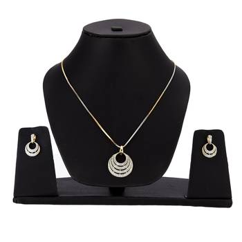 White cubic zirconia pendants 3
