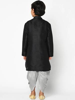 Boys Black & Grey Solid Kurta with Patala Pants 4