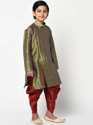 Boys Olive Green & Red Solid Kurta with Dhoti Pants & Dupatta 3