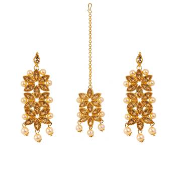 Gold cubic zirconia maang-tikka 1
