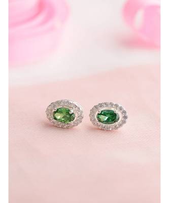 Emerald Ovate studs in 925 silver 3
