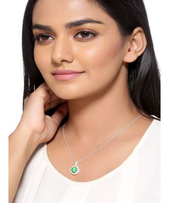 Elegant Emerald Pendant (with chain) in 925 silver 1
