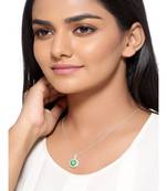 Elegant Emerald Pendant (with chain) in 925 silver