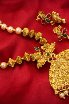 multicolor Traditinal Gold Plated Alloy Necklace