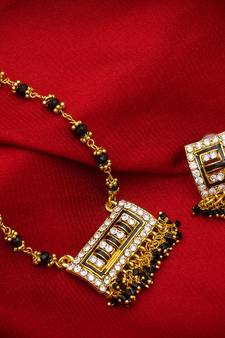 multicolor Traditinal Gold Plated Alloy Necklace