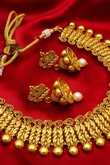 multicolor Traditinal Gold Plated Alloy Necklace