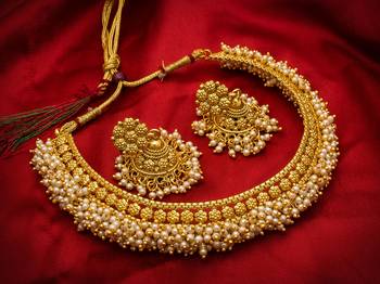 multicolor Traditinal Gold Plated Alloy Necklace 1