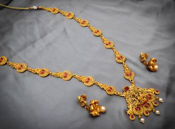 multicolor Traditinal Gold Plated Alloy Necklace 1