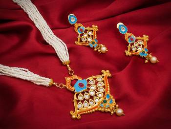 multicolor Traditinal Gold Plated Alloy Necklace 1