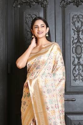 White woven silk saree with blouse 3