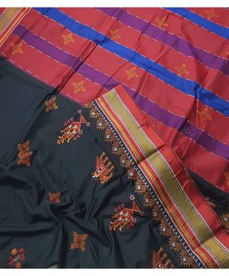 black blended cotton embroidered   saree with blouse 3