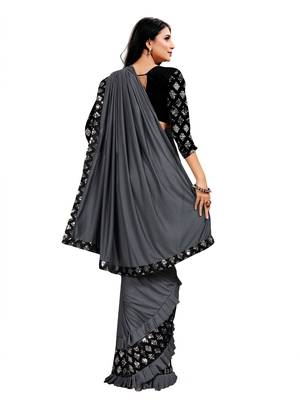 Grey plain lycra saree with blouse 3