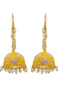 Yellow kundan Yellow Gold Alloy   pair of Earring