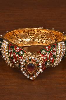 Gold plated copper made zircon and stone embellished Bracelet BD545