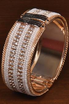 Gold plated zircon and seed beads embellished bracelet BD551