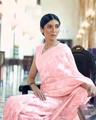 Light pink woven silk blend saree with blouse 2
