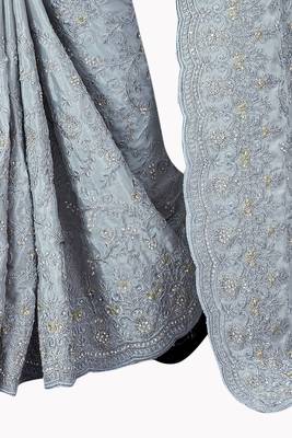 Grey plain chiffon saree with blouse 3