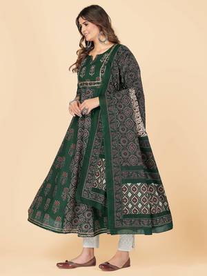 Green Embroidered Cotton Anarkali Stitched Kurta With Dupatta 5