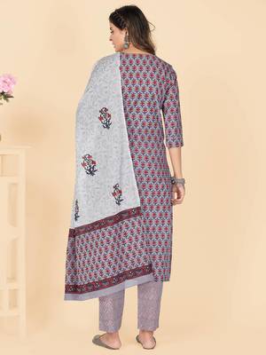 Lavender Embroidered Cotton Straight Stitched Kurta Pant With Dupatta 3