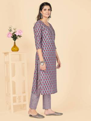Lavender Embroidered Cotton Straight Stitched Kurta Pant With Dupatta 5