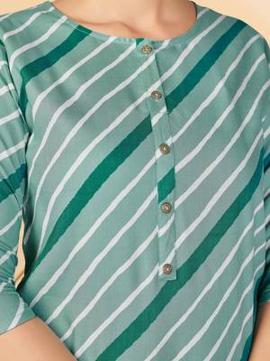 See Green Printed Rayon Straight Stitched Kurta 7