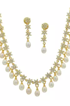 White pearl necklaces