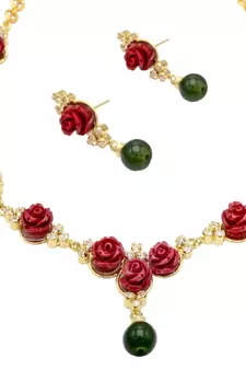 Multicolor necklaces