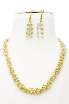 White pearl necklaces 1