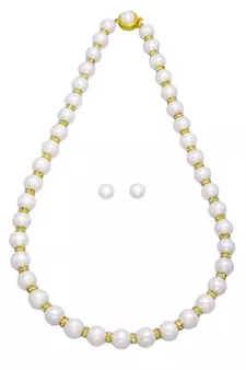 White pearl necklaces