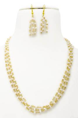 White pearl necklaces 1