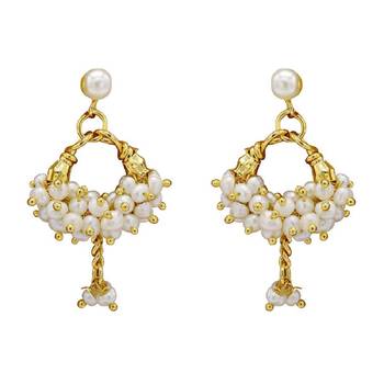 White pearl earrings 1