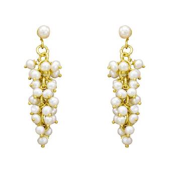 White pearl earrings 1