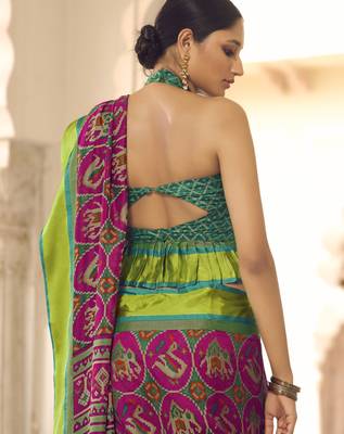 Rani pink printed brasso saree with blouse 3