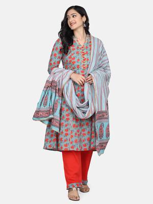 Green Floral Printed Kurta With Pant And Dupatta 5