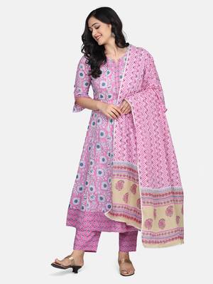 Purple Floral Printed Kurta With Pant And Dupatta 6