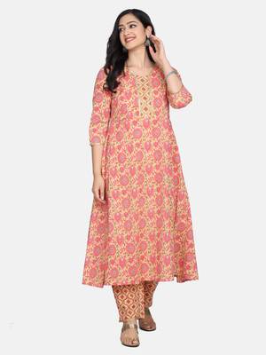 Yellow Floral Printed Kurta With Pant And Dupatta 11