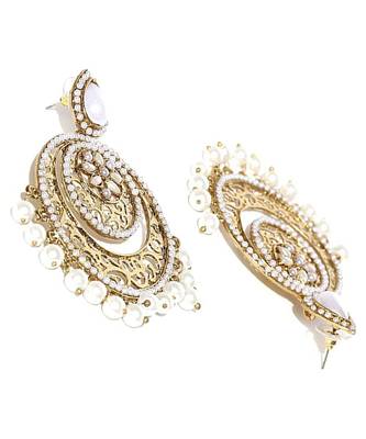 White kundan Yellow Gold Alloy   Pair of Earring 3