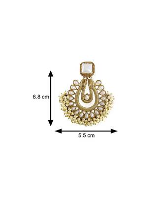 White kundan Yellow Gold Alloy   Pair of Earring 4