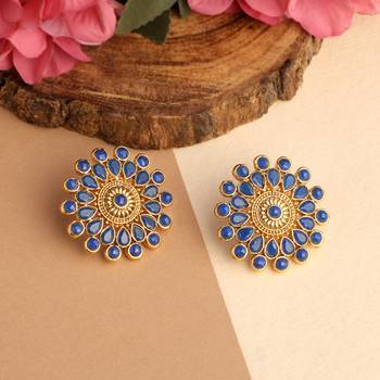 Blue kundan Yellow Gold Alloy   Pair of Earring 1