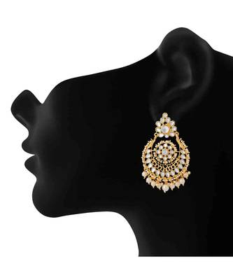 White kundan Yellow Gold Alloy   Pair of Earring 2