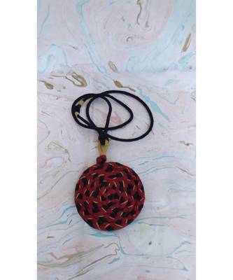Handcrafted Woven necklace 1