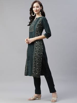 Green printed art silk kurtas-and-kurtis 2