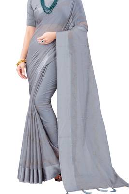 Grey plain chiffon saree with blouse 3