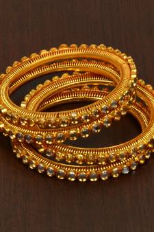 Gold Plated Kundan Embellished Bangle Set BD489